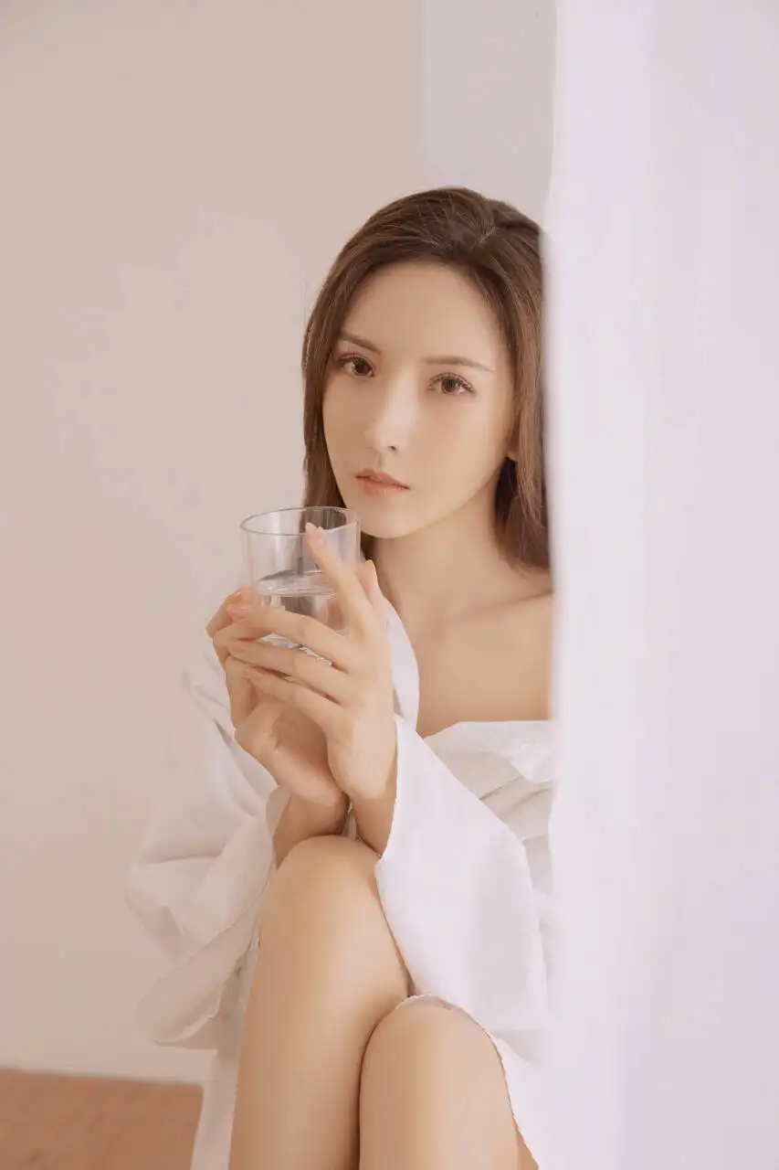 上海贵阳私人伴游幼师费费子