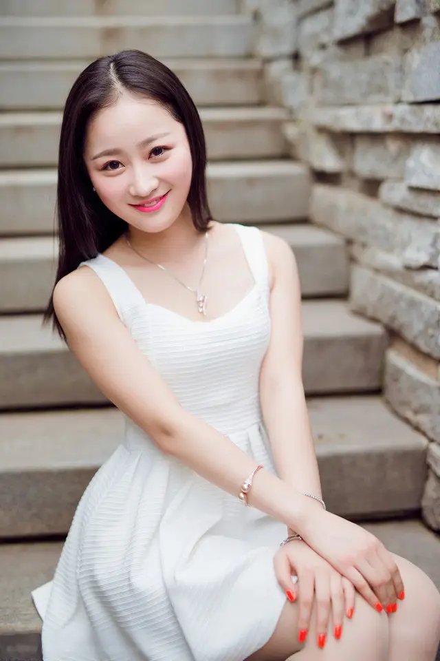 上海温州私人伴游商务伴游乔妹的联系方式！