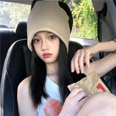 上海伴游女生丛河灵的资料
